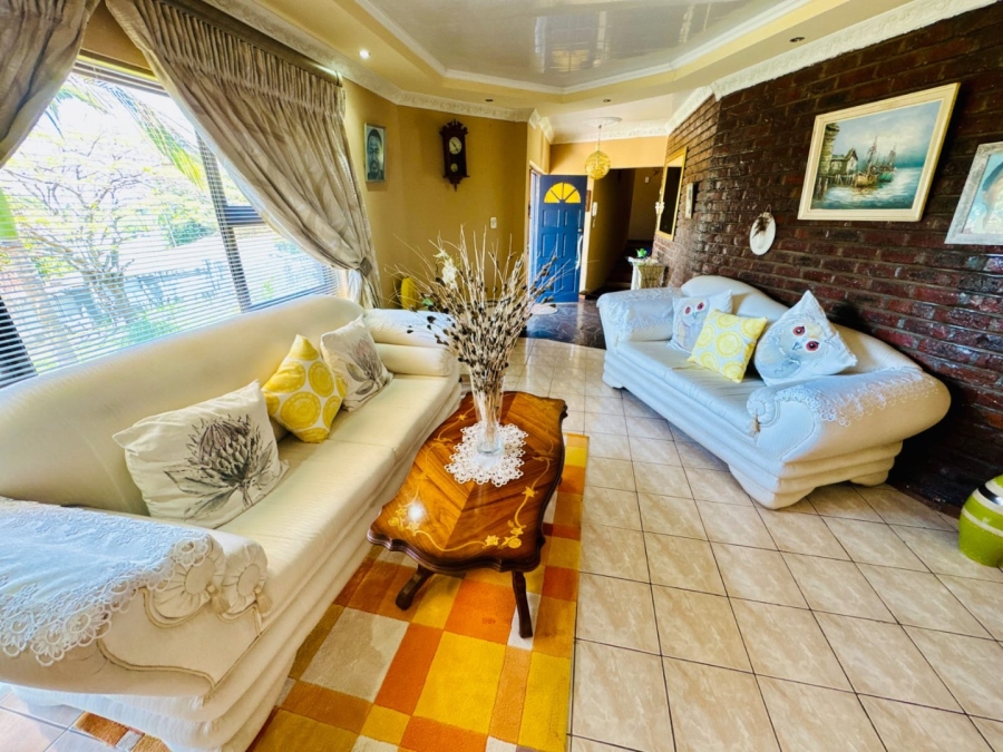 10 Bedroom Property for Sale in Amalinda Eastern Cape